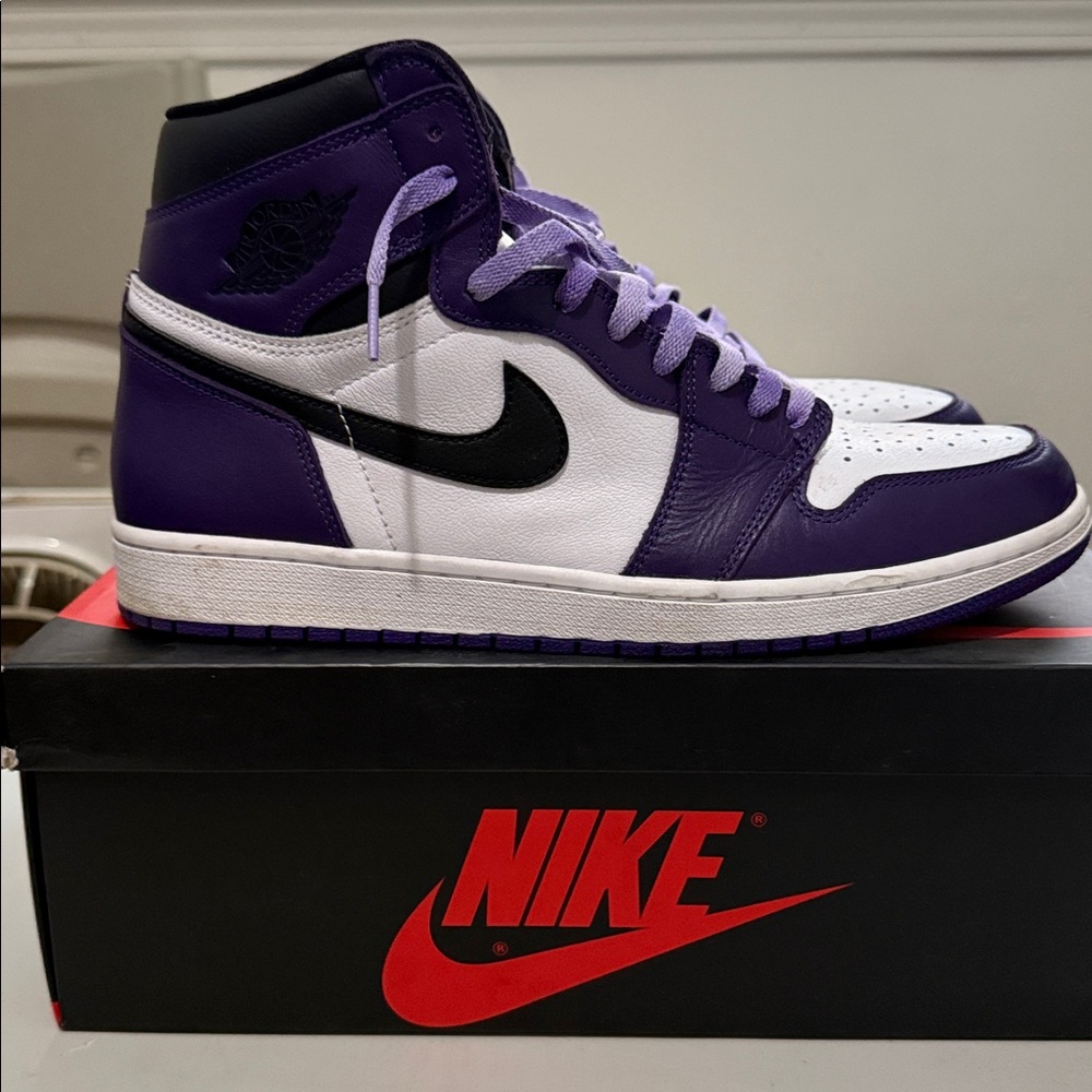 Nike Air Jordan 1 Retro
Court Purple
(FIRM ON PRICE) - Picture 4 of 9